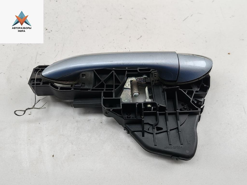 ручка наружная задняя левая Mercedes-Benz B-Класс W245 2005, 2.0 л., дизель, МКПП, серый, минивэн - фото №1