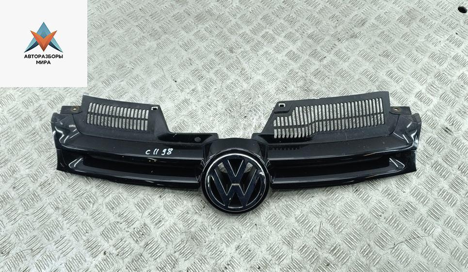 решетка радиатора Volkswagen Golf 5 поколение 2004, чёрный, хетчбэк 5 дв. - фото №1