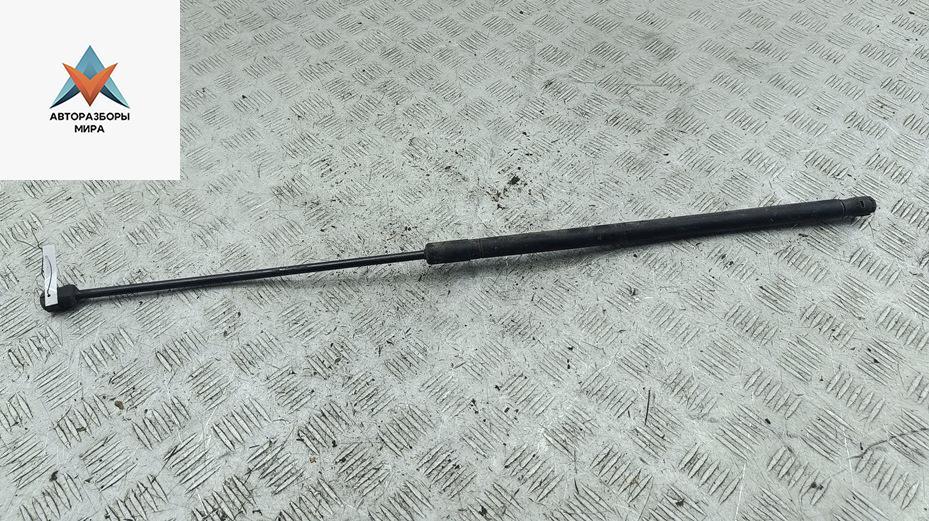 амортизатор капота Volkswagen Passat B6 2008, универсал - фото №1