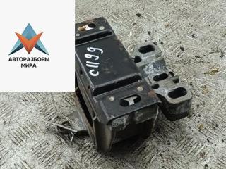 подушка крепления КПП Volkswagen Golf 4 поколение 2002, 1.4 л., бензин, МКПП, синий, хетчбэк 5 дв.