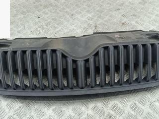 решетка радиатора Skoda Fabia 2 поколение (5J) [рестайлинг] 2011, серый, универсал
