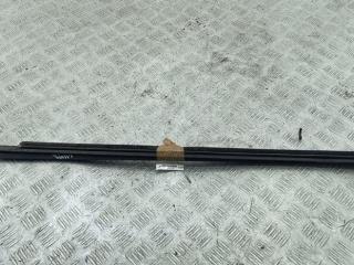 Молдинг стекла двери наружный SEAT Leon 2 поколение 2006, 1.6 л., бензин, МКПП, красный, хетчбэк 5 дв.