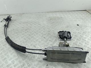 кулиса Volkswagen Passat B7 2013, 2.0 л., дизель, МКПП, чёрный, универсал
