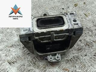 подушка крепления двигателя Volkswagen Golf 4 поколение 2002, 1.4 л., бензин, МКПП, синий, хетчбэк 5 дв.