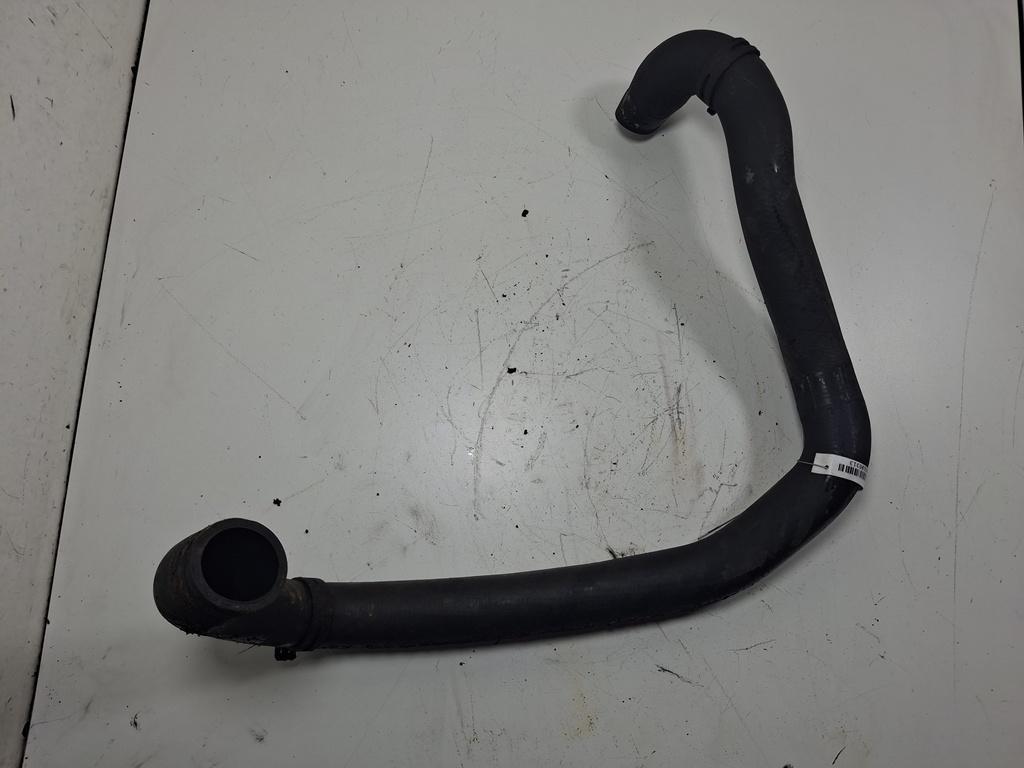 патрубок радиатора Volkswagen Passat B6 2006, 2.0 л., дизель