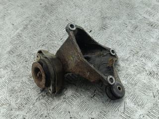 кронштейн КПП Audi A6 4B/C5 1998, 2.4 л., бензин, МКПП, зелёный, седан, 8D039914S