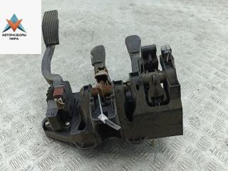 узел педальный (блок педалей) Fiat Grande Punto 1 поколение 2007, 1.3 л., дизель, МКПП, жёлтый, хетчбэк 3 дв., 55700428