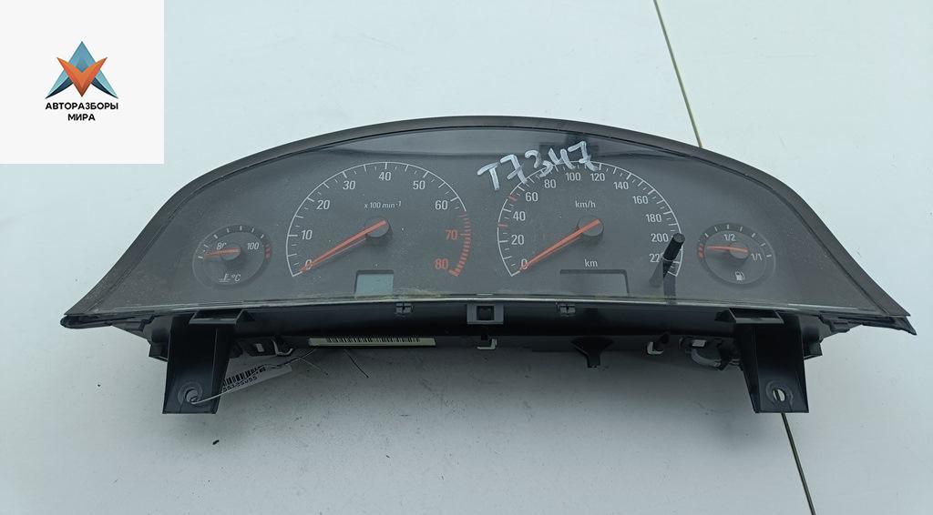 приборная панель Opel Vectra C 2002, 2.2 л., бензин, МКПП, серый, седан, 09180273WB - фото №1