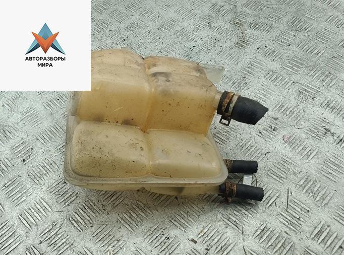 бачок расширительный Ford Focus 2 поколение 2006, 1.6 л., i, бензин - фото №1