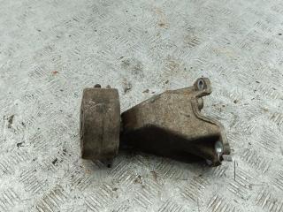 кронштейн КПП Audi A6 4B/C5 1998, 2.4 л., бензин, МКПП, зелёный, седан, 8D0399113AB