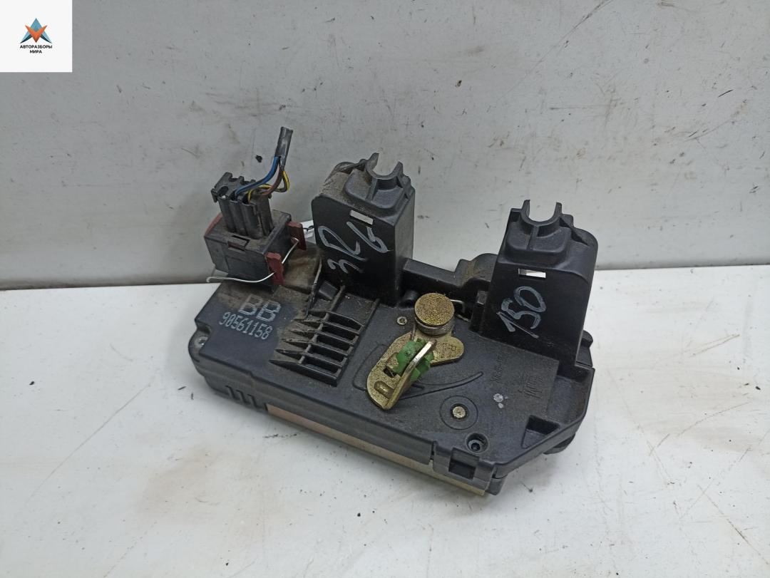 замок двери задней правой Opel Astra G 1999, 1.6 л., бензин, МКПП, зелёный, хетчбэк 5 дв., 90561158 - фото №1