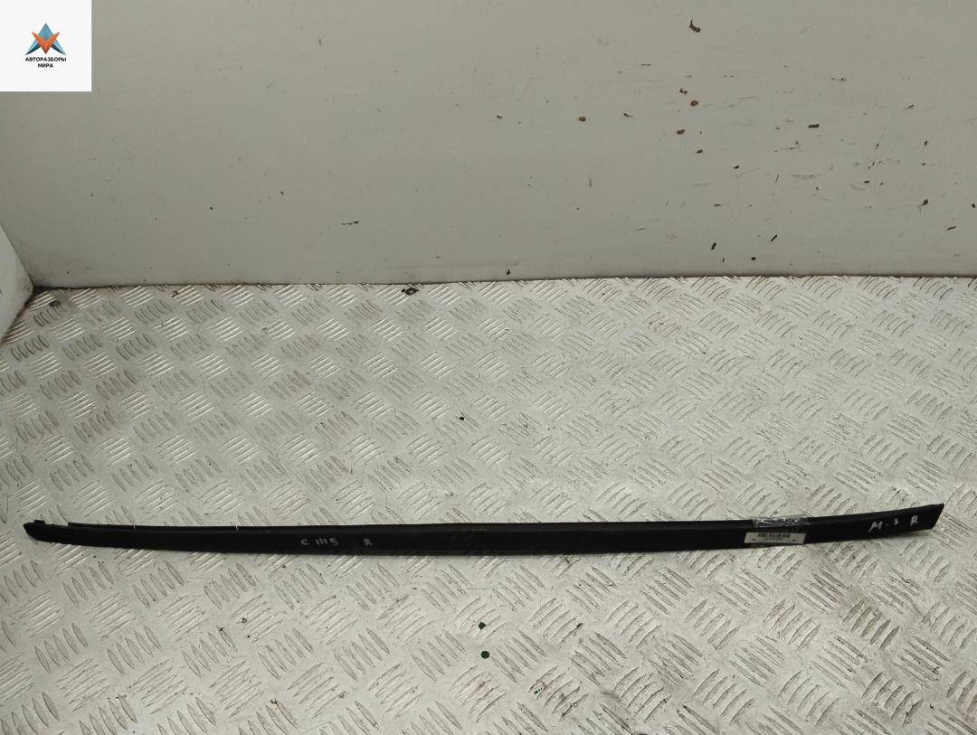 молдинг лобового стекла Ford Mondeo 3 поколение 2002, 2.5 л., бензин, МКПП, серый, седан, 1S71E03149AG - фото №1