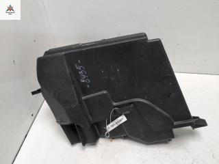 короб предохранителей Renault Megane 2 поколение 2005, 1.6 л., бензин, МКПП, серый, универсал, 8200356337