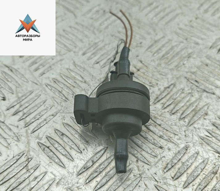 клапан вентиляции топливного бака Ford Focus 2 поколение 2006, 1.6 л., i, бензин, МКПП, серый, универсал, 0280142412 - фото №1