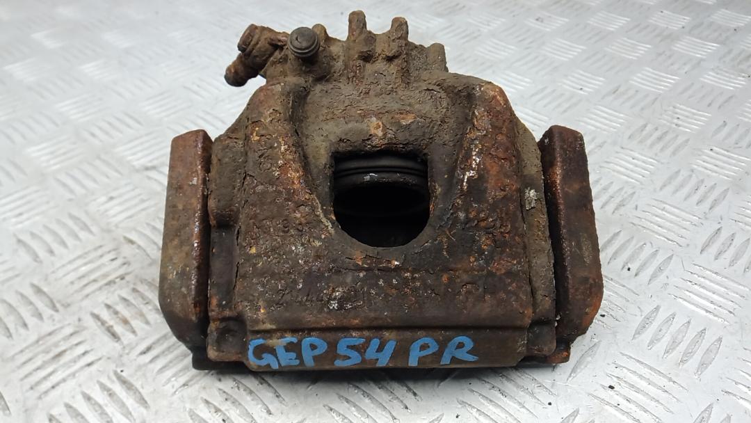 суппорт передний правый Citroen C5 2 поколение 2012, 2.0 л., дизель, МКПП, универсал - фото №1