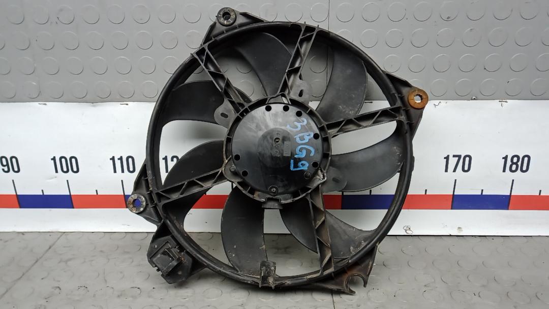 вентилятор радиатора Renault Megane 3 поколение 2010, 1.5 л., дизель, МКПП, универсал - фото №1