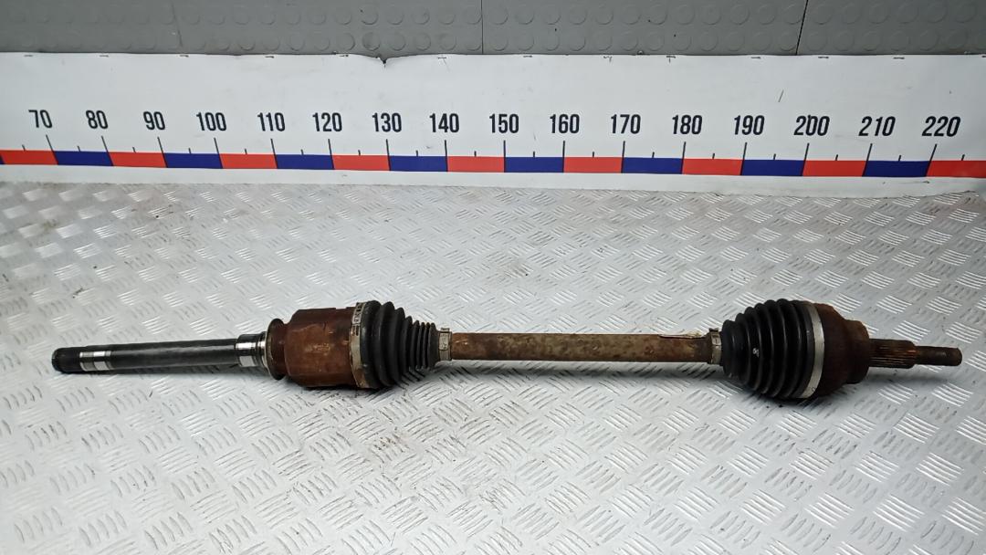 полуось передняя правая (приводной вал, ШРУС) Jeep Grand Cherokee WK2 2012, 3.0 л., дизель, АКПП, внедорожник 5 дв. - фото №1