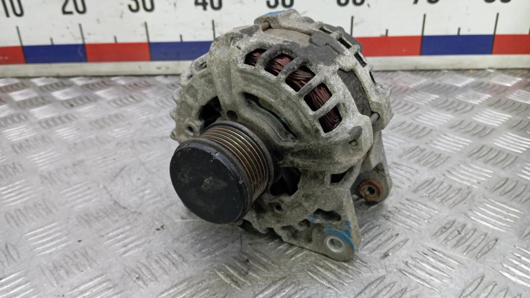 генератор Renault Kadjar 1 поколение 2015, 1.5 л., дизель, МКПП, внедорожник 5 дв., 23100-4EA0A-E - фото №1