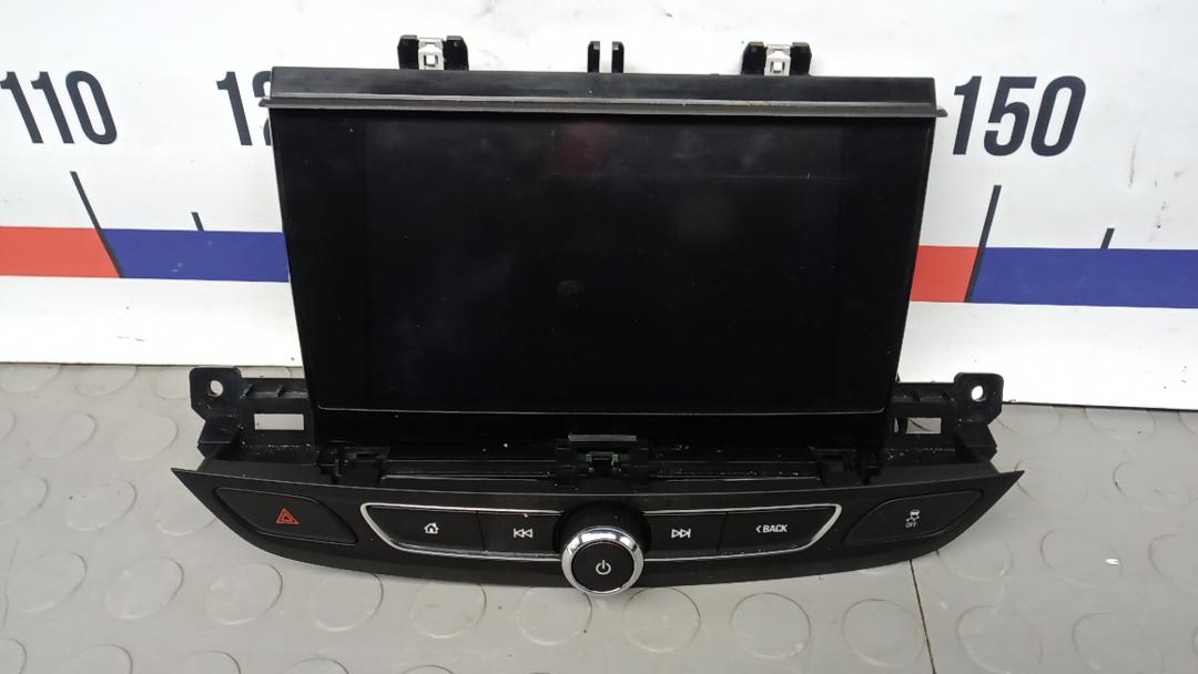 монитор Opel Insignia 2 поколение (B) 2017, 1.6 л., дизель, МКПП, хетчбэк 5 дв. - фото №1