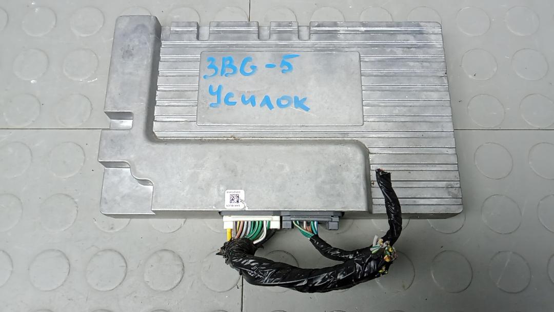 Усилитель музыки Jeep Grand Cherokee WK2 2012, 3.0 л., дизель, АКПП, внедорожник 5 дв., 05035129AC - фото №1