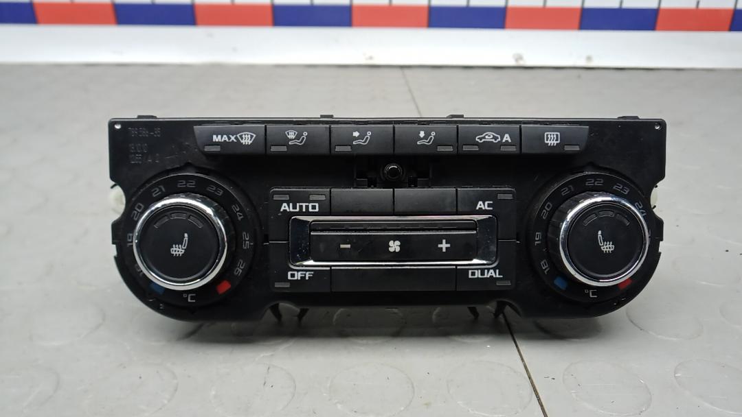 блок управления печки / климат-контроля Skoda Yeti 1 поколение 2010, 2.0 л., дизель, АКПП, внедорожник 5 дв. - фото №1