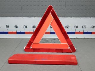 знак аварийной остановки Skoda Yeti 1 поколение 2010, 2.0 л., дизель, АКПП, внедорожник 5 дв.