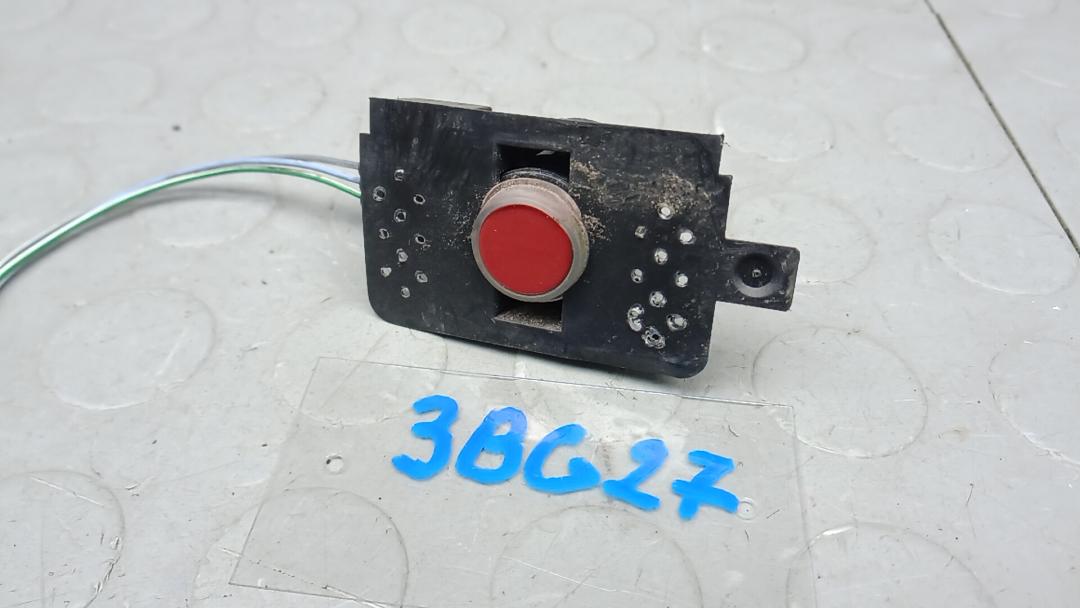 парктроник передний Renault Megane 4 поколение 2016, 1.5 л., дизель, МКПП, хетчбэк 5 дв., 284382848R - фото №1