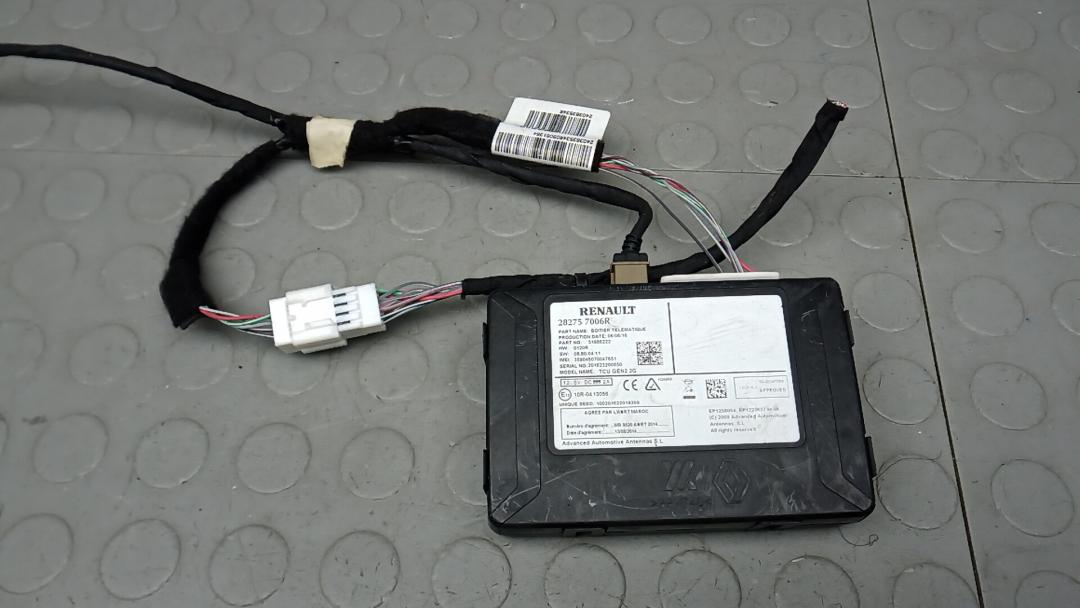 навигация Renault Megane 4 поколение 2016, 1.5 л., дизель, МКПП, хетчбэк 5 дв., 282757006R - фото №1