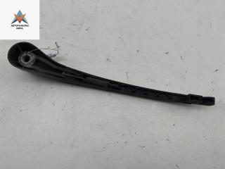 Щеткодержатель (поводок стеклоочистителя) задний Audi A6 4B/C5 1999, 2.4 л., бензин, АКПП, чёрный, универсал