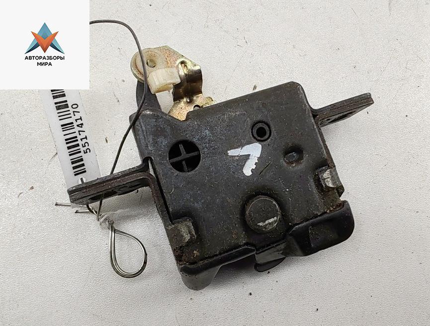 замок багажника Audi A6 4A/C4 1996, универсал - фото №1