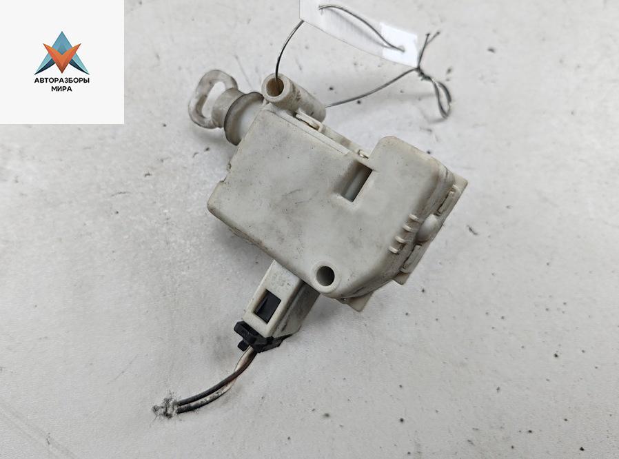 активатор замка багажника Audi A6 4B/C5 1999, 2.4 л., бензин, АКПП, серый, универсал, 3B0862159A.3B0959781 - фото №1