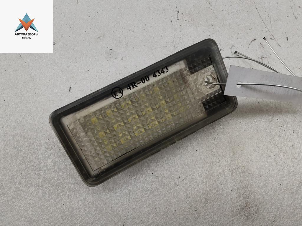 подсветка номера Audi A6 4F/C6 2005, 3.0 л., дизель, АКПП, серый, седан, 4R-004343 - фото №1