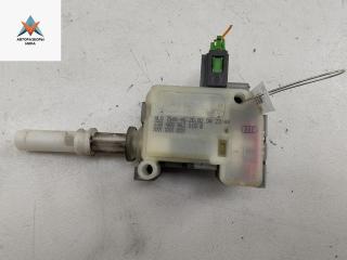 активатор замка багажника Audi A6 4B/C5 [рестайлинг] 2004, 2.5 л., дизель, АКПП, серый, универсал, 4B9962115B