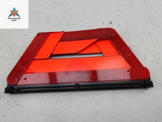 знак аварийной остановки Audi A6 4B/C5 1997, 2.4 л., бензин, АКПП, зелёный, седан, 4B5860251B