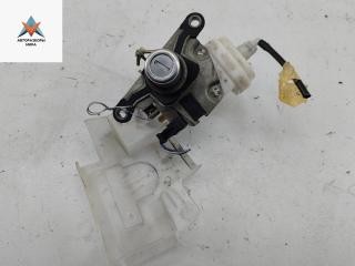 кнопка открытия багажника Audi A4 B5 1996, 1.6 л., бензин, МКПП, серый, седан, 8D5862055