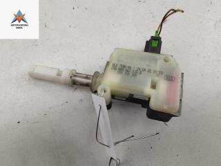 активатор замка багажника Audi A6 4B/C5 [рестайлинг] 2002, 1.8 л., Ti, бензин, АКПП, серый, универсал, 4B9962115B