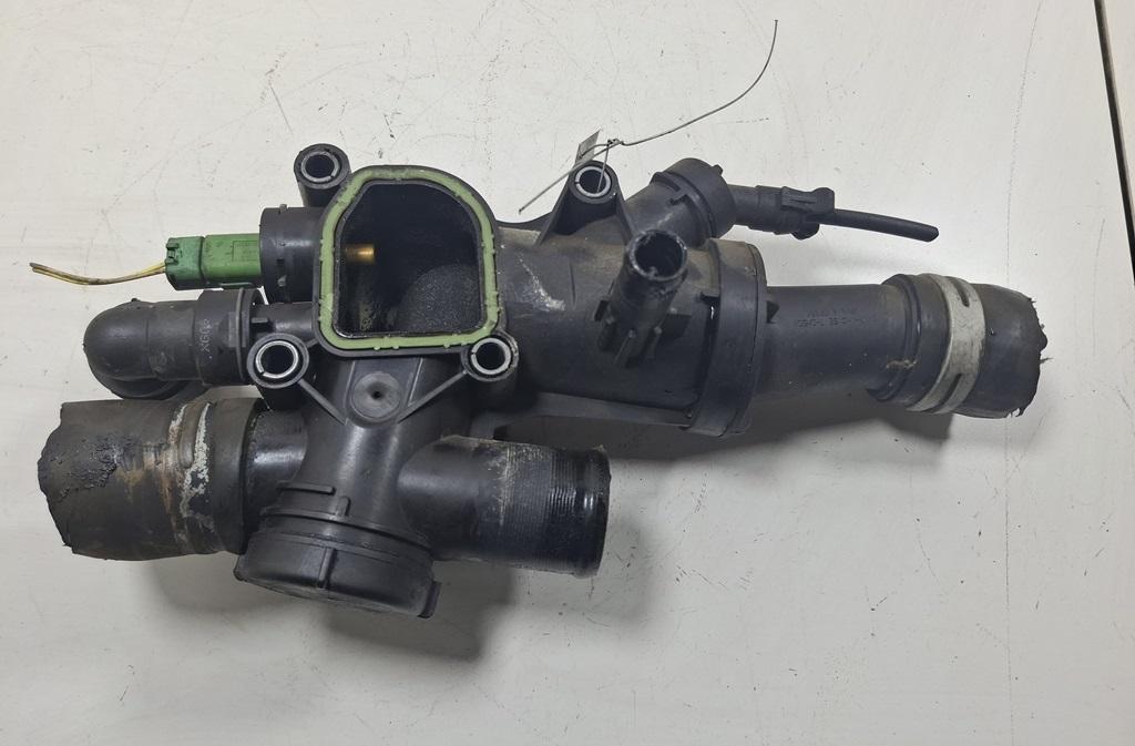 корпус термостата Peugeot 807 2006, 2.0 л., дизель, МКПП, серый, минивэн, 9656182980