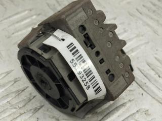 контактная группа Ford Fusion 1 поколение 2004, 1.4 л., бензин, МКПП, серый, хетчбэк 5 дв., 98AB11572BG
