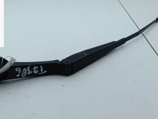 Щеткодержатель (поводок стеклоочистителя) передний Ford Focus 3 поколение [рестайлинг] 2014, 1.0 л., бензин, МКПП, серый, универсал