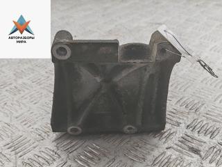 кронштейн компрессора кондиционера Ford Focus 2 поколение 2006, 1.6 л., i, бензин, МКПП, серый, универсал, 4M5019D624CC