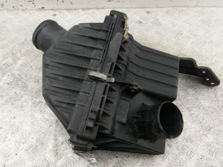 корпус воздушного фильтра Nissan Vanette C23 2001, 2.3 л., дизель, МКПП, красный, микроавтобус