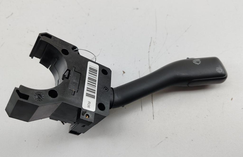переключатель дворников Volkswagen Passat B5 1999, 1.9 л., дизель, МКПП, синий, седан, 4B0953503E