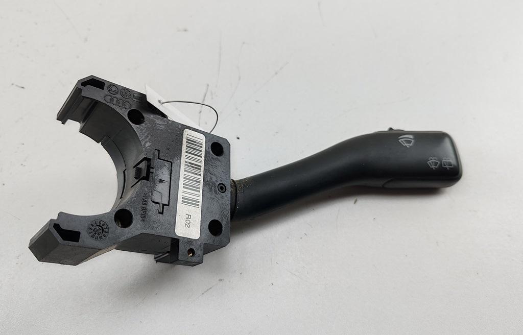 переключатель дворников Volkswagen Passat B5 1999, 1.9 л., дизель, МКПП, серый, универсал, 4B953503F