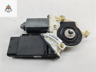 моторчик стеклоподъемника передний правый Volkswagen Bora 1 поколение 2000, 2.0 л., бензин, МКПП, синий, универсал, 101434203