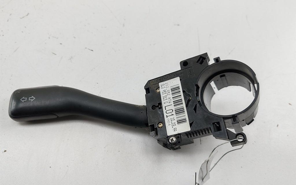 переключатель поворотов Volkswagen Passat B5 1999, 1.9 л., дизель, МКПП, серый, универсал, 8L0953513G