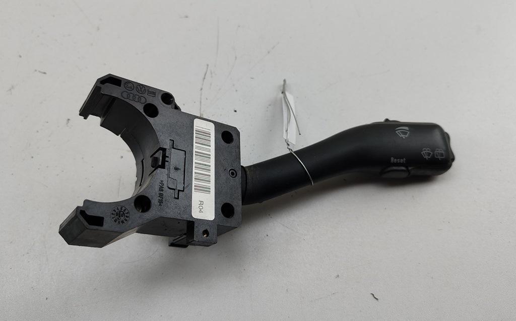 переключатель дворников Volkswagen Passat B5 2000, 1.9 л., дизель, МКПП, серый, универсал, 4B0953503H