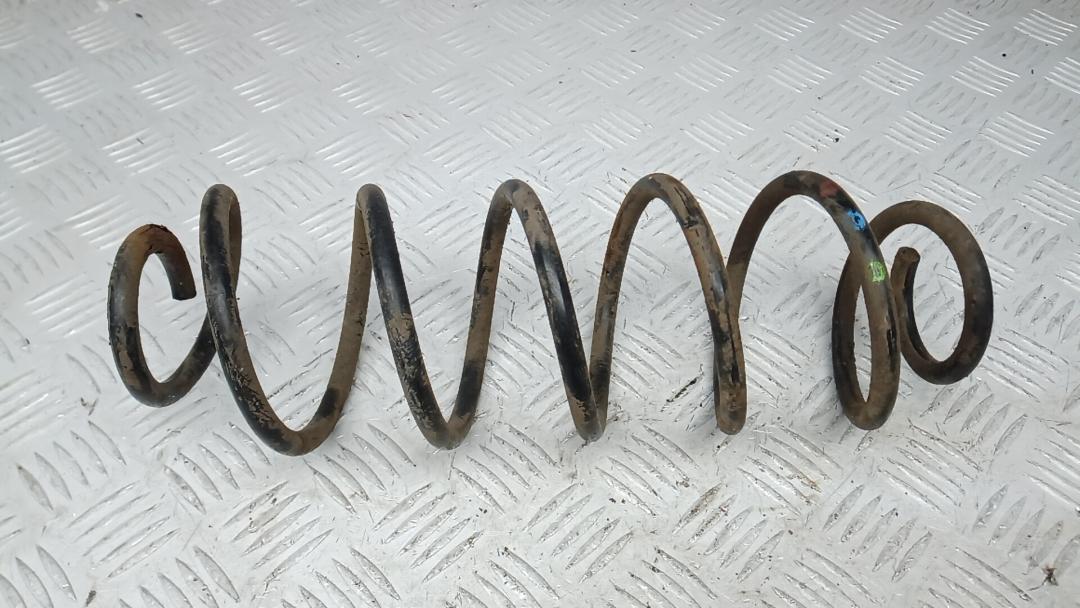 пружина задняя Peugeot 208 1 поколение 2012, 1.6 л., дизель, МКПП, хетчбэк 5 дв. - фото №1