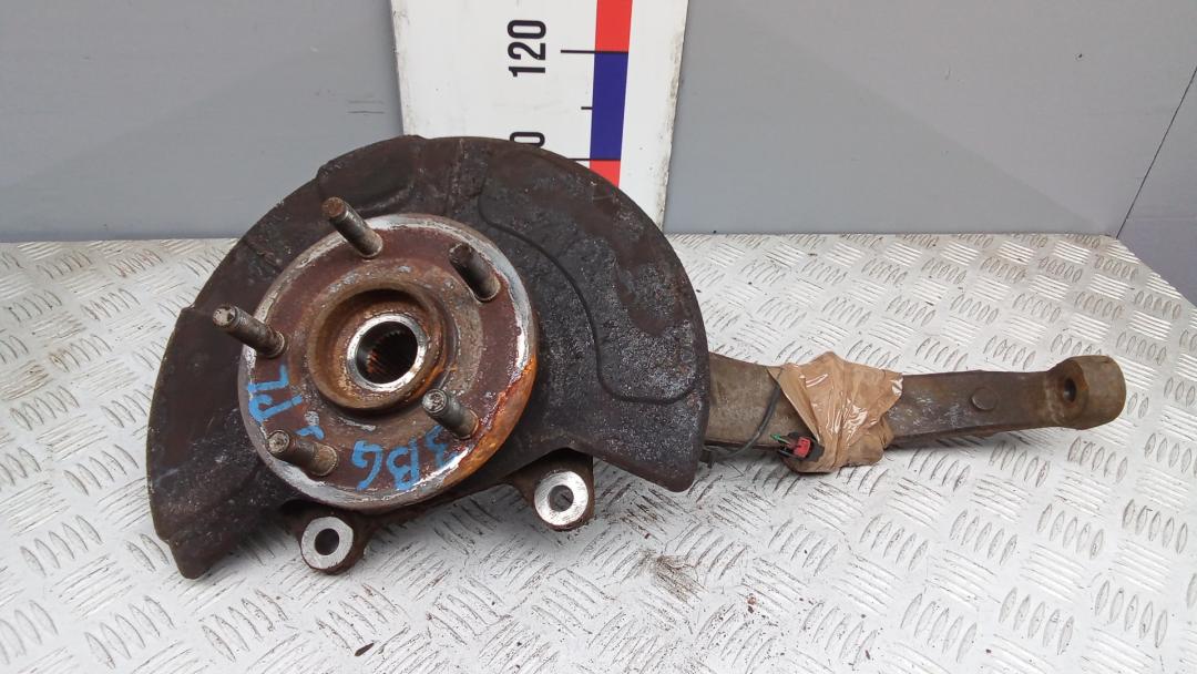 ступица передняя левая Jeep Grand Cherokee WK2 2012, 3.0 л., дизель, АКПП, внедорожник 5 дв. - фото №1