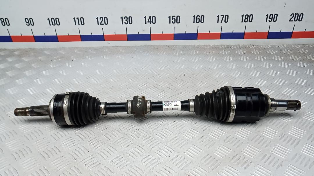 полуось передняя левая (приводной вал, ШРУС) Toyota C-HR 1 поколение 2017, 1.2 л., бензин, МКПП - фото №1