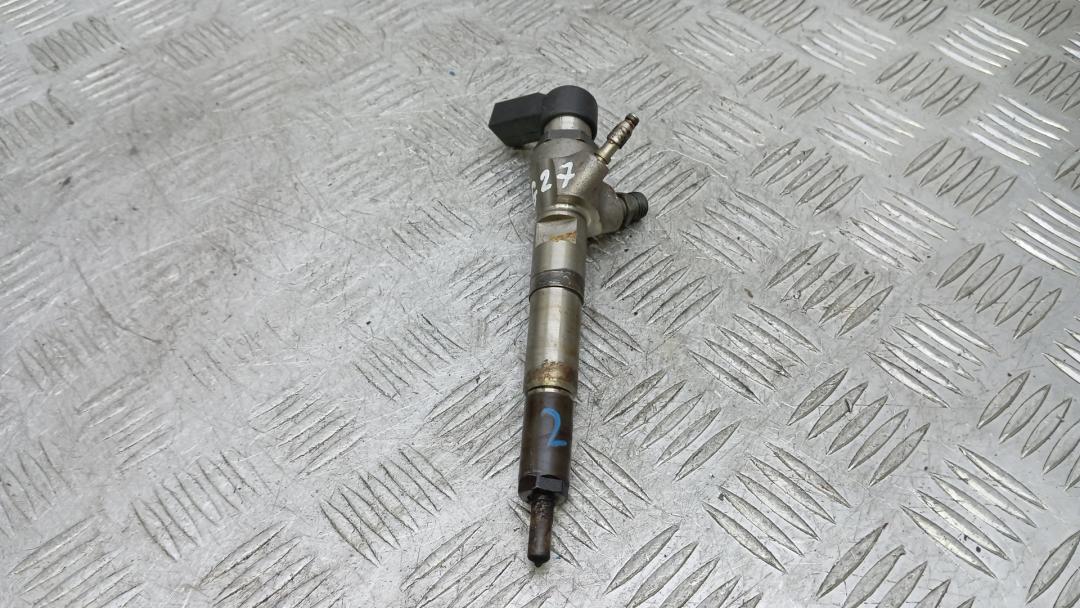 форсунка Renault Megane 4 поколение 2016, 1.5 л., дизель, МКПП, хетчбэк 5 дв., H8201100113 - фото №1